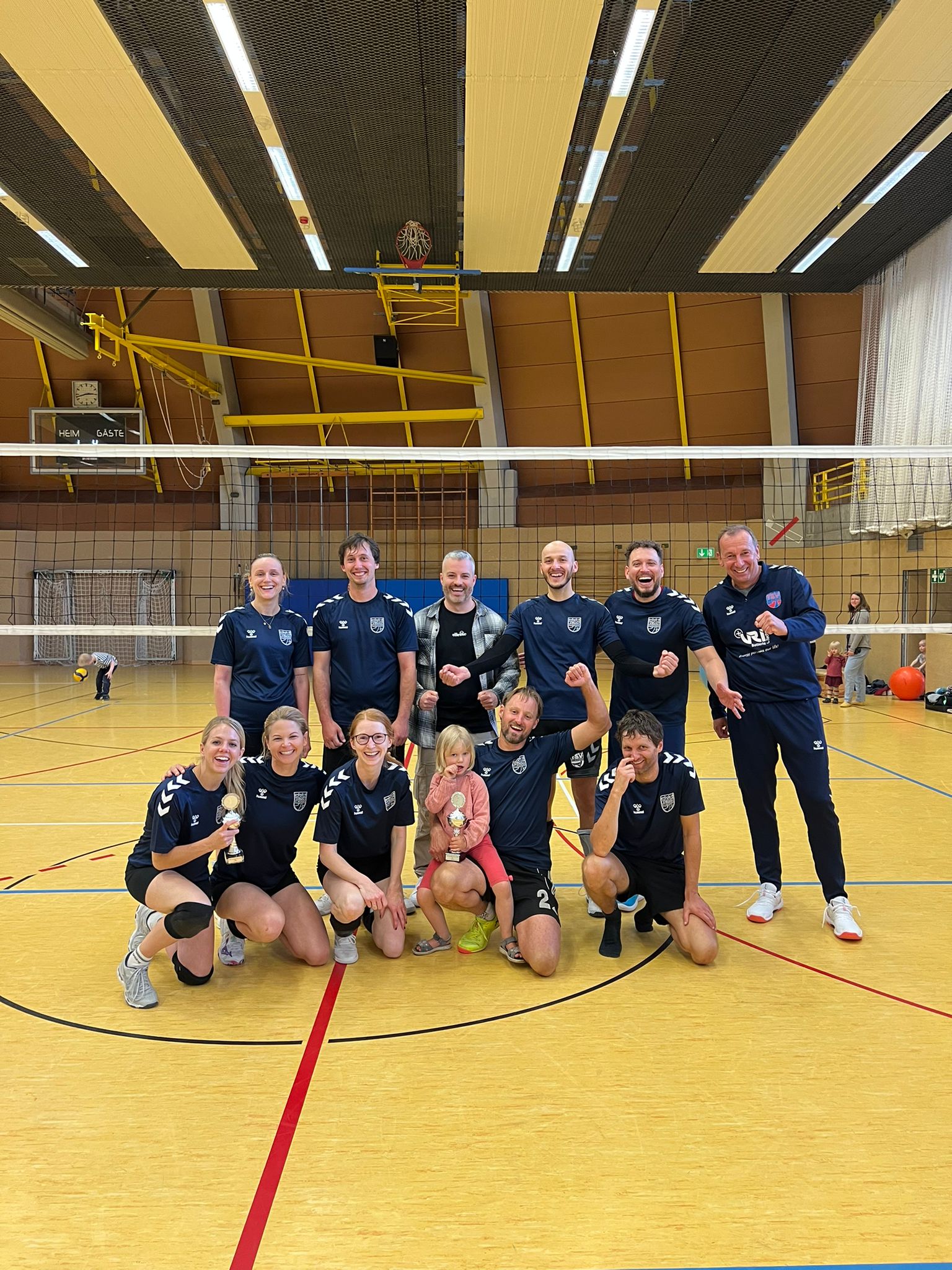 Mixed-Team TSV Ellwangen mit Pokal